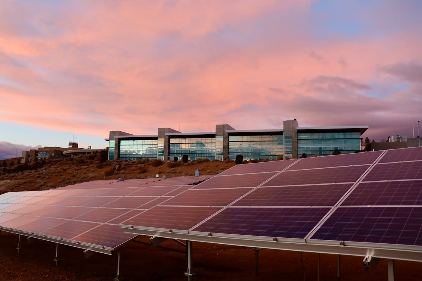 Solarpark auf einer Freifläche